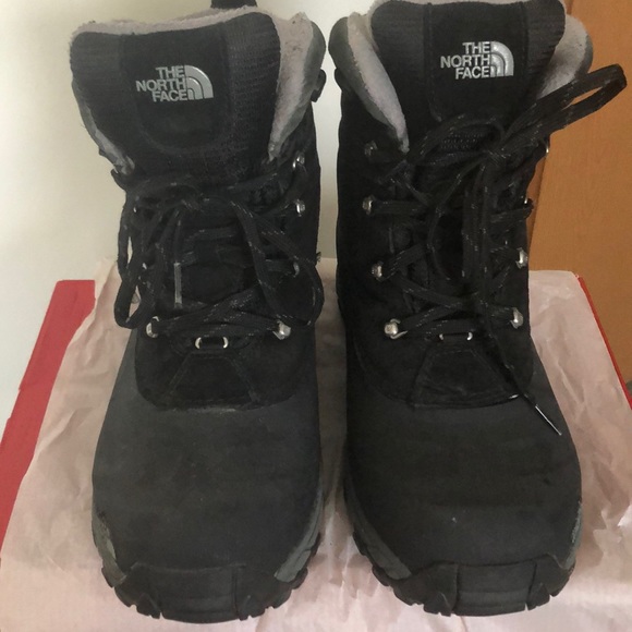 Men’s NorthFace Boots - Picture 6 of 6
